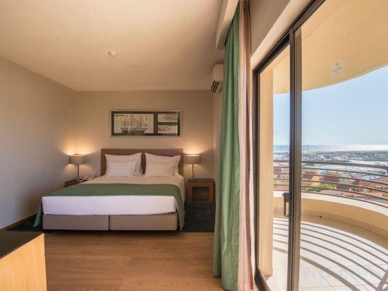 Junior Suite with extra adult bed