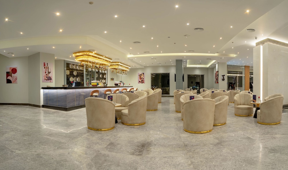 Parrotel Beach Resort 8/58