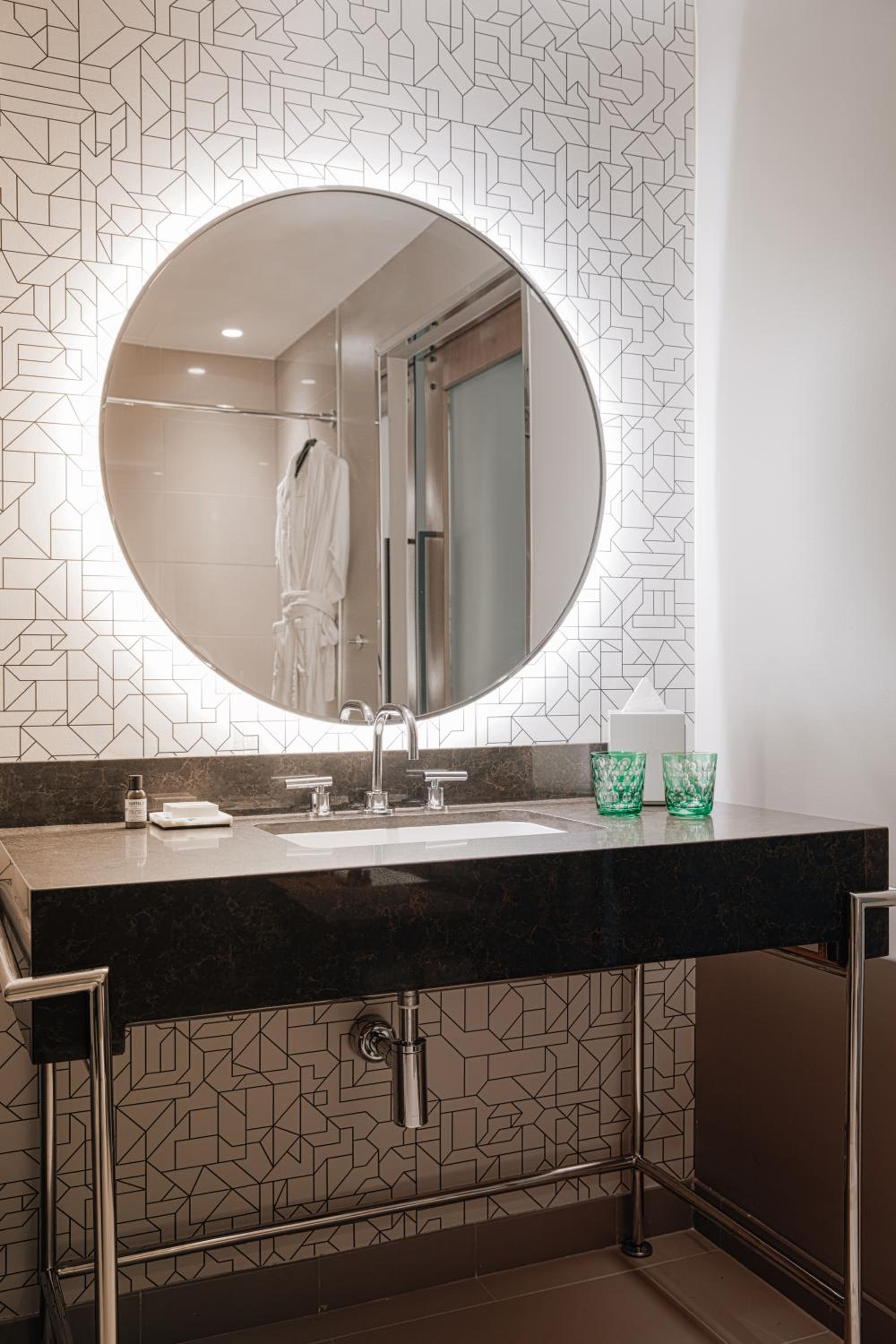 Wellness, Suite, King Bed 4/5