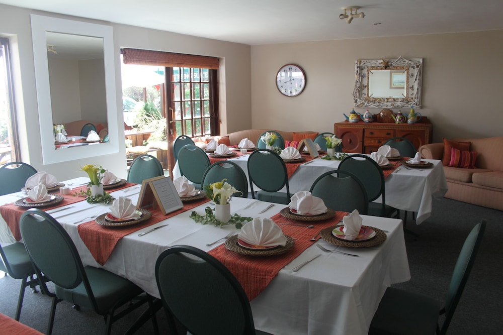 Pelican Lodge 30/50