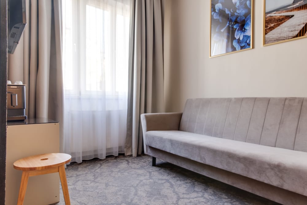 Andante Hotel 27/50