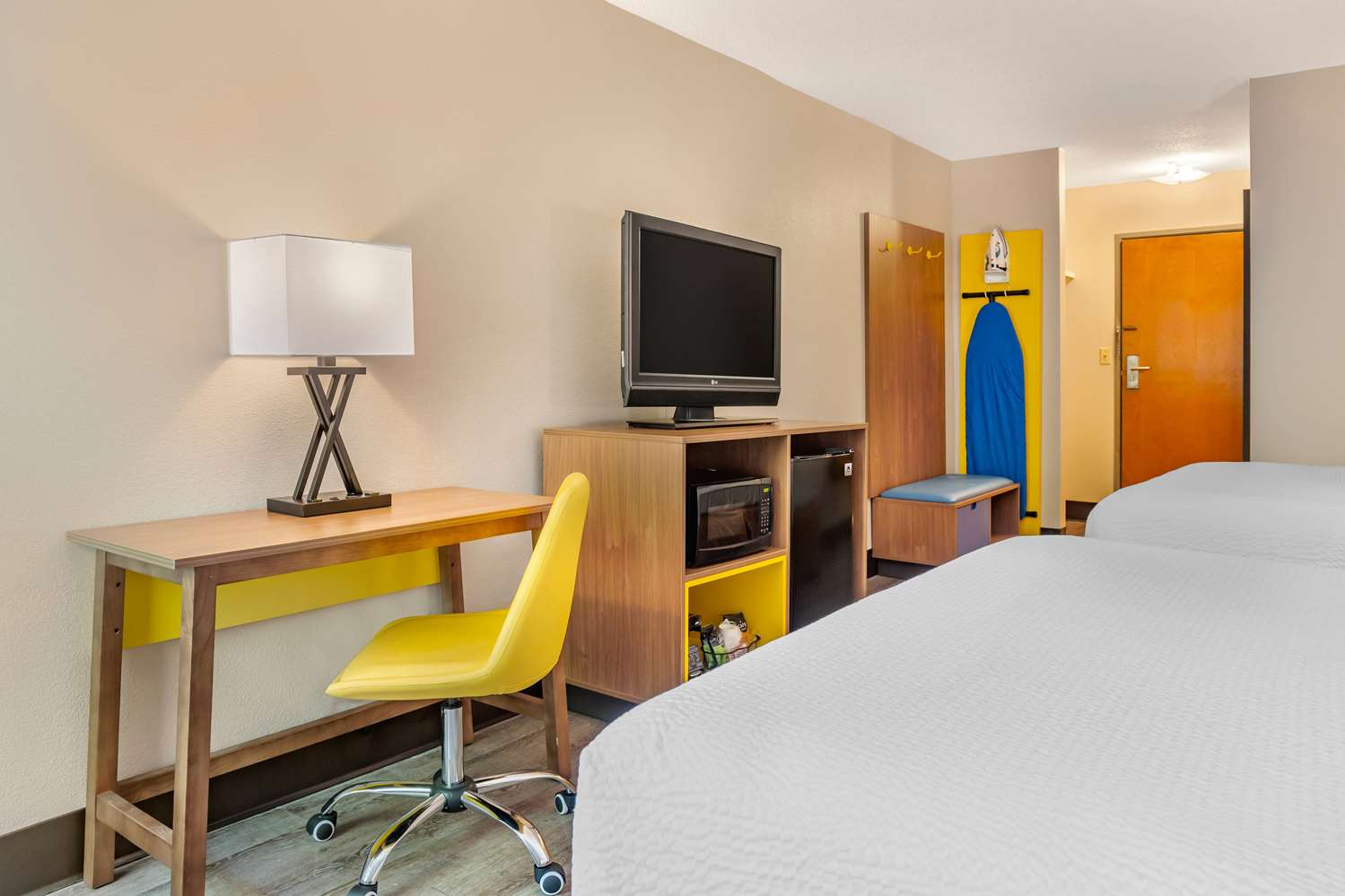 Days Inn Suites By Wyndham Rocky Mount Golden East 50/56