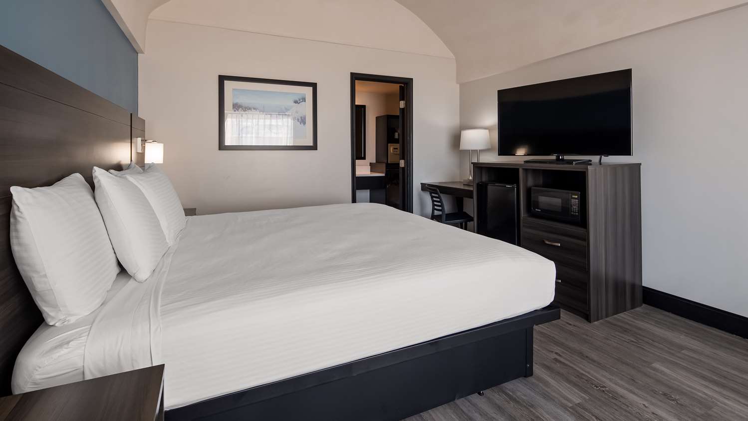 غرفة بسرير كينج، SureStay Hotel by Best Western Virginia Beach Royal Clipper 3/8