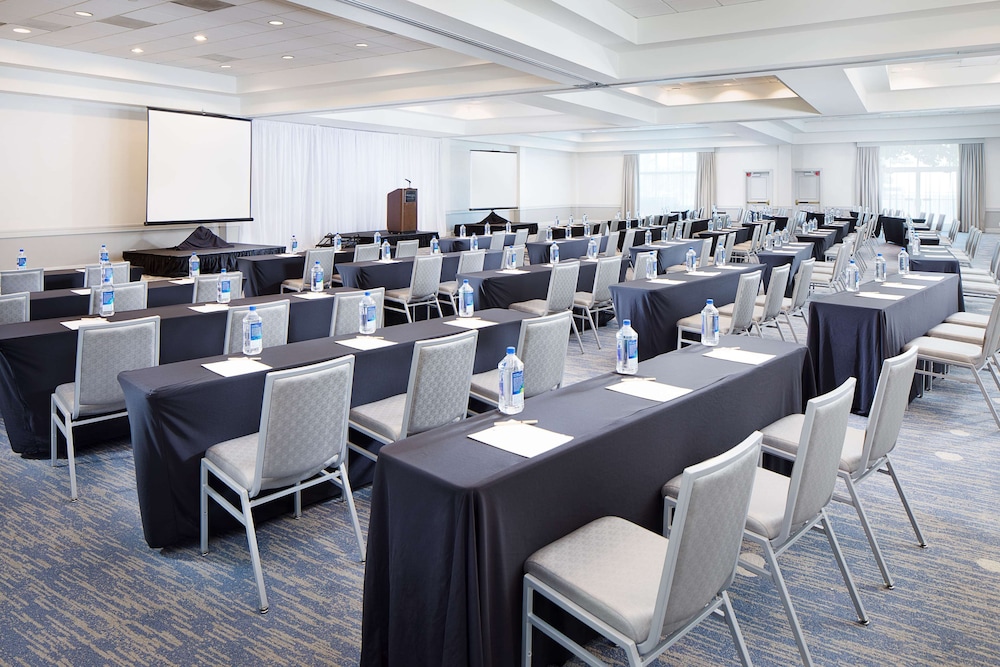 DoubleTree by Hilton Los Angeles - Commerce 37/43