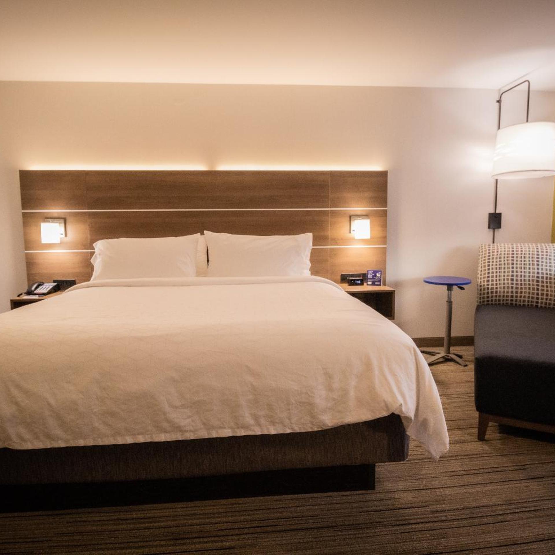 Xtra Space, Standard, King Bed