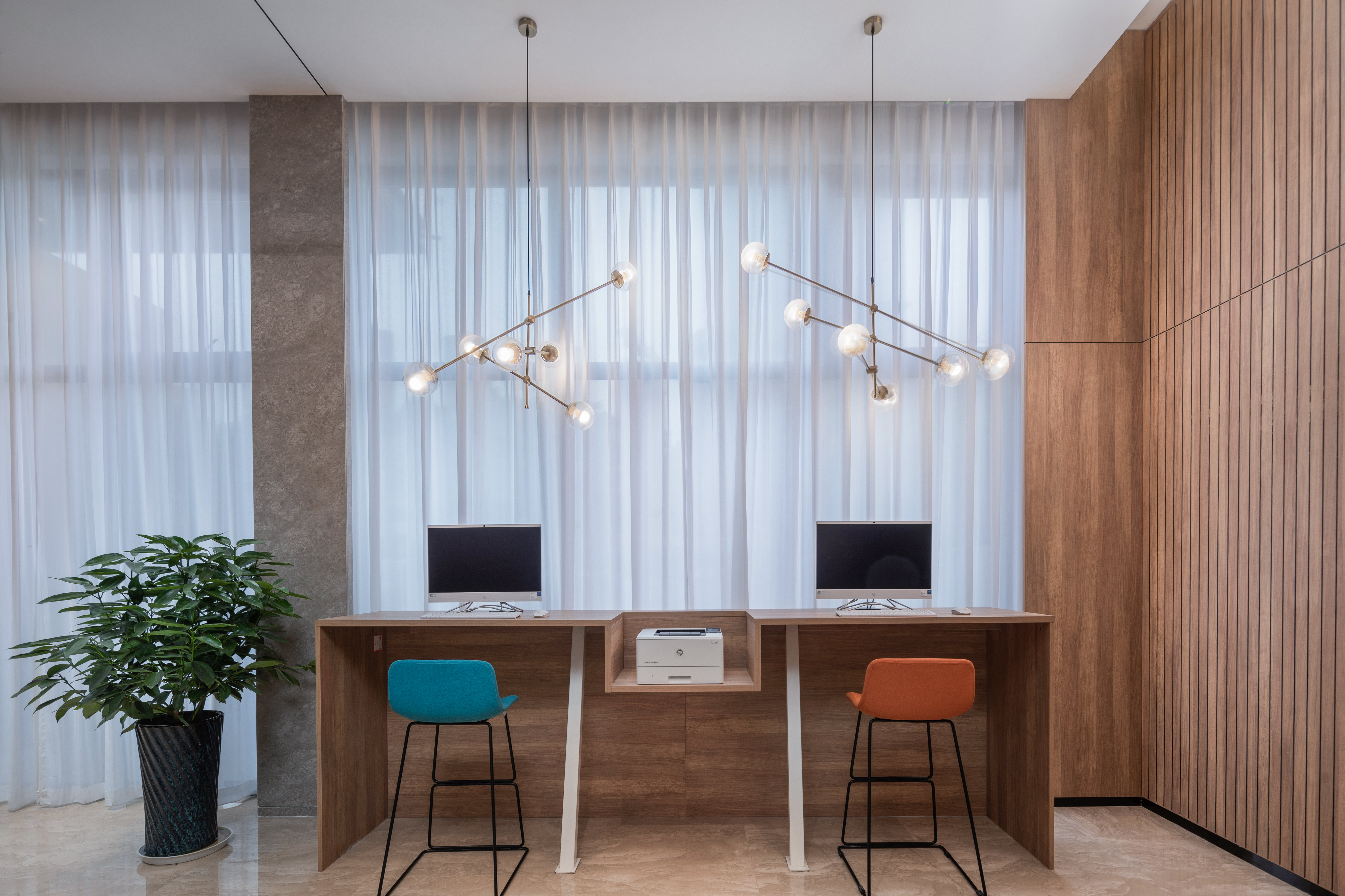 Holiday Inn Express Guiyang Jinyang Avenue 54/55