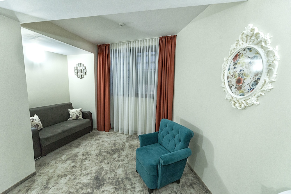 PRESTIGE BOUTIQUE HOTEL CRAIOVA 47/65