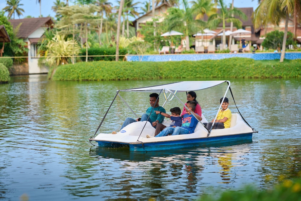 Gokulam Grand Resort and Spa Kumarakom 38/50
