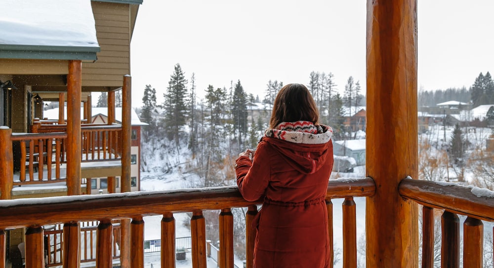 The Pine Lodge on Whitefish River 45/54