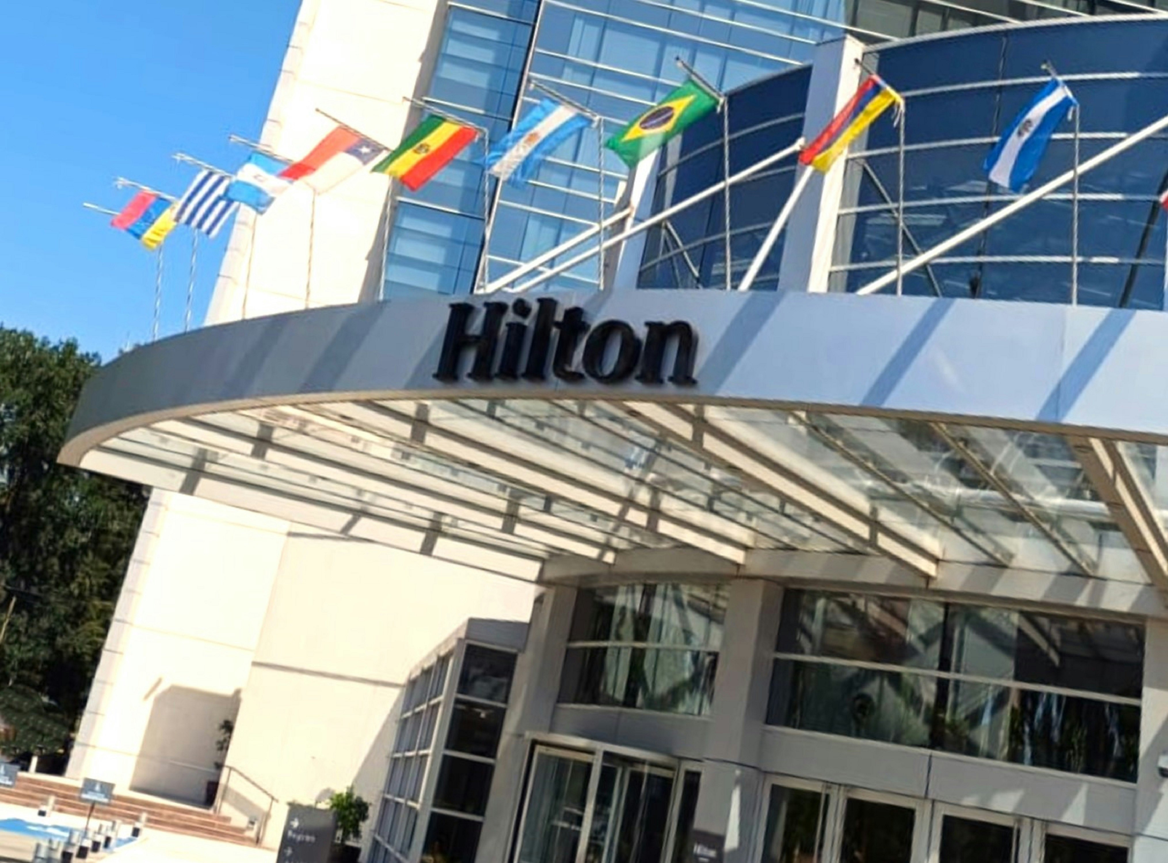 Hilton Mendoza 6/59