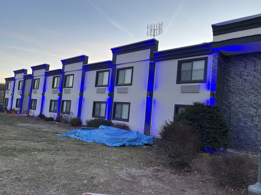 Wayne Inn 4/47