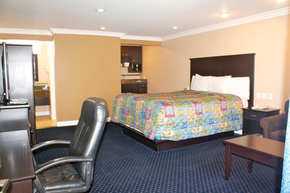 Garden Inn Suites 28/55