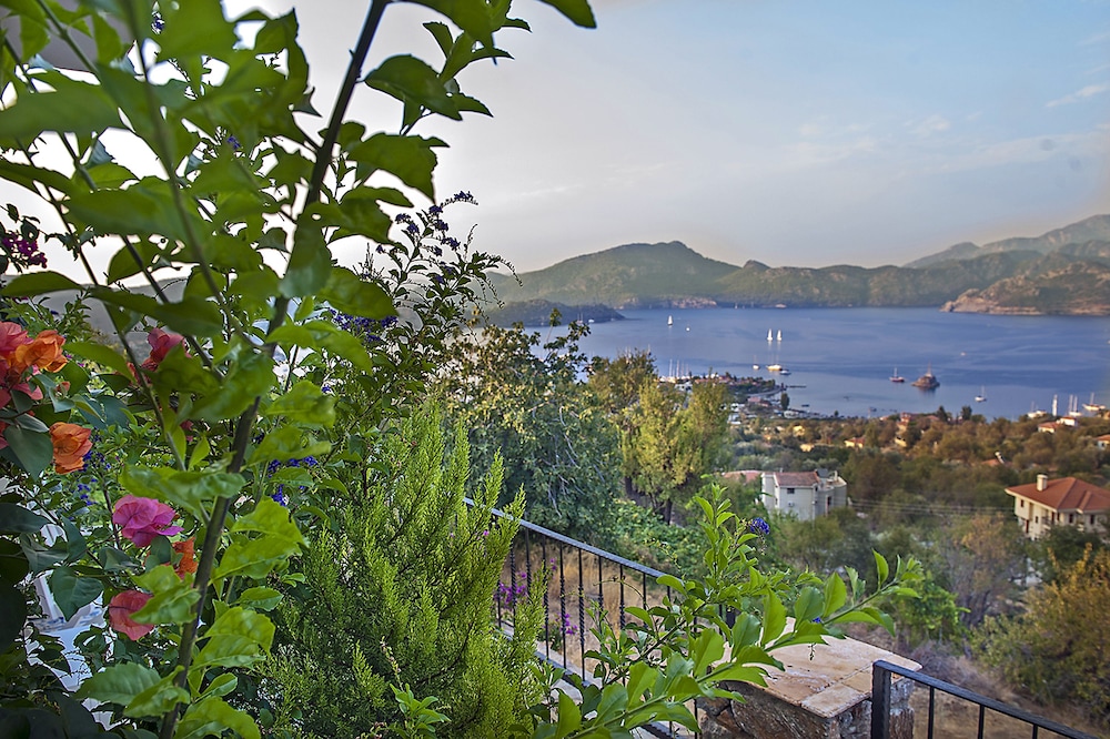 Swan Lake Boutique Hotel - Adults Only 49/67