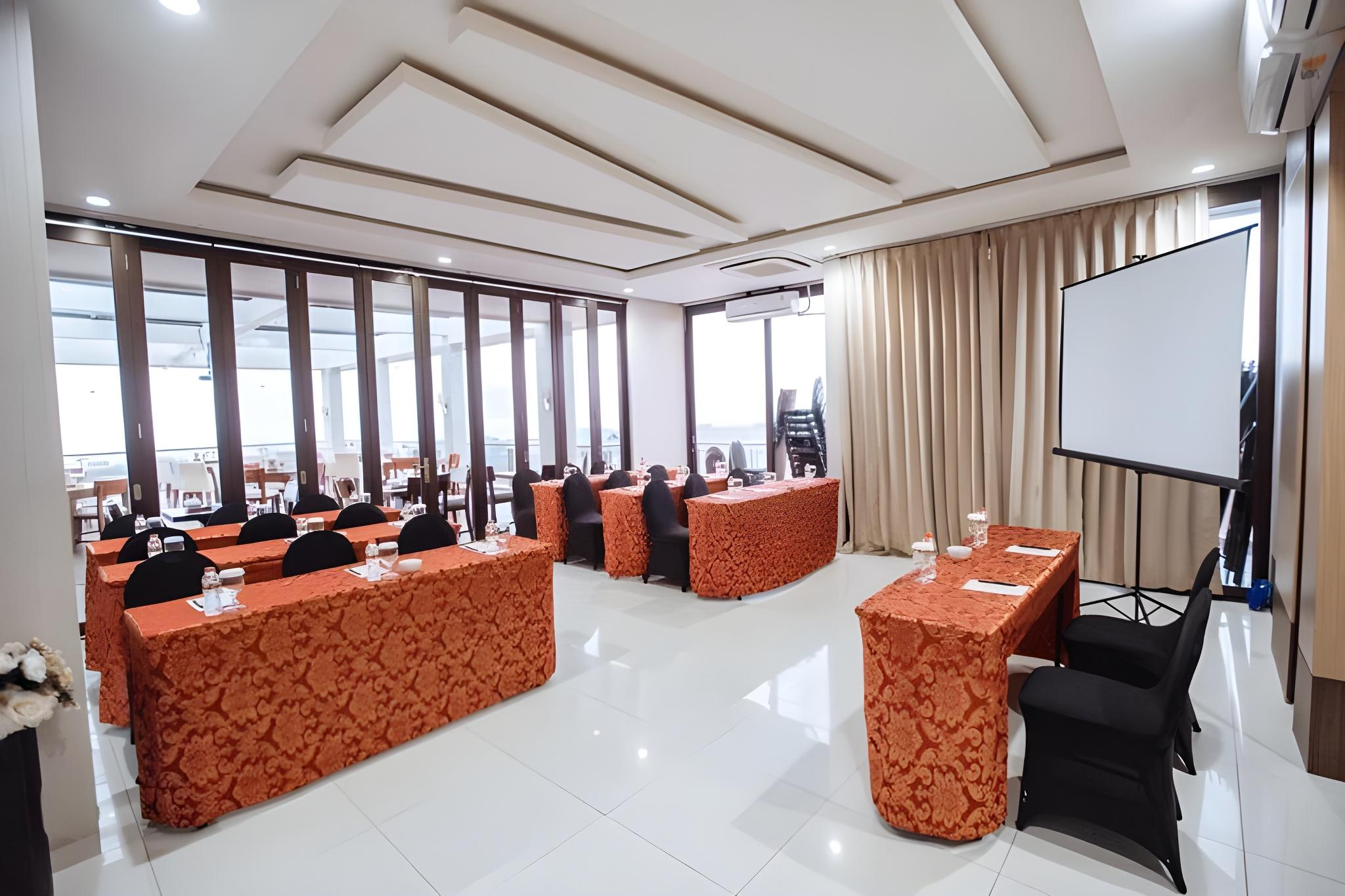 Villa Sutan Raja Palu 33/41