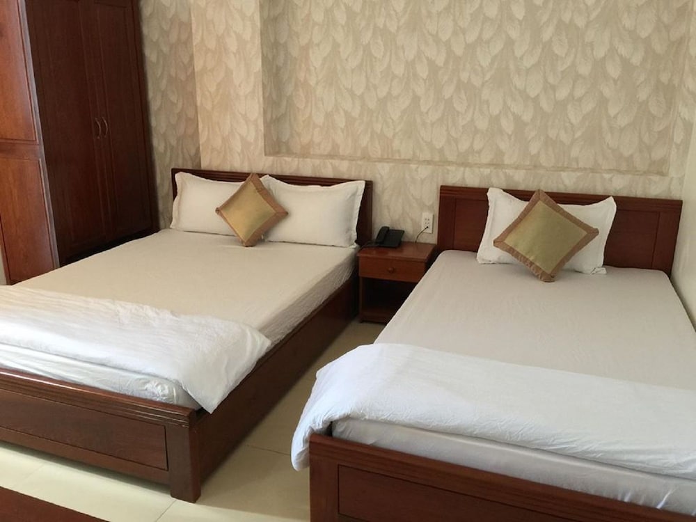 ROOM, TRIPLE, SEA VIEW