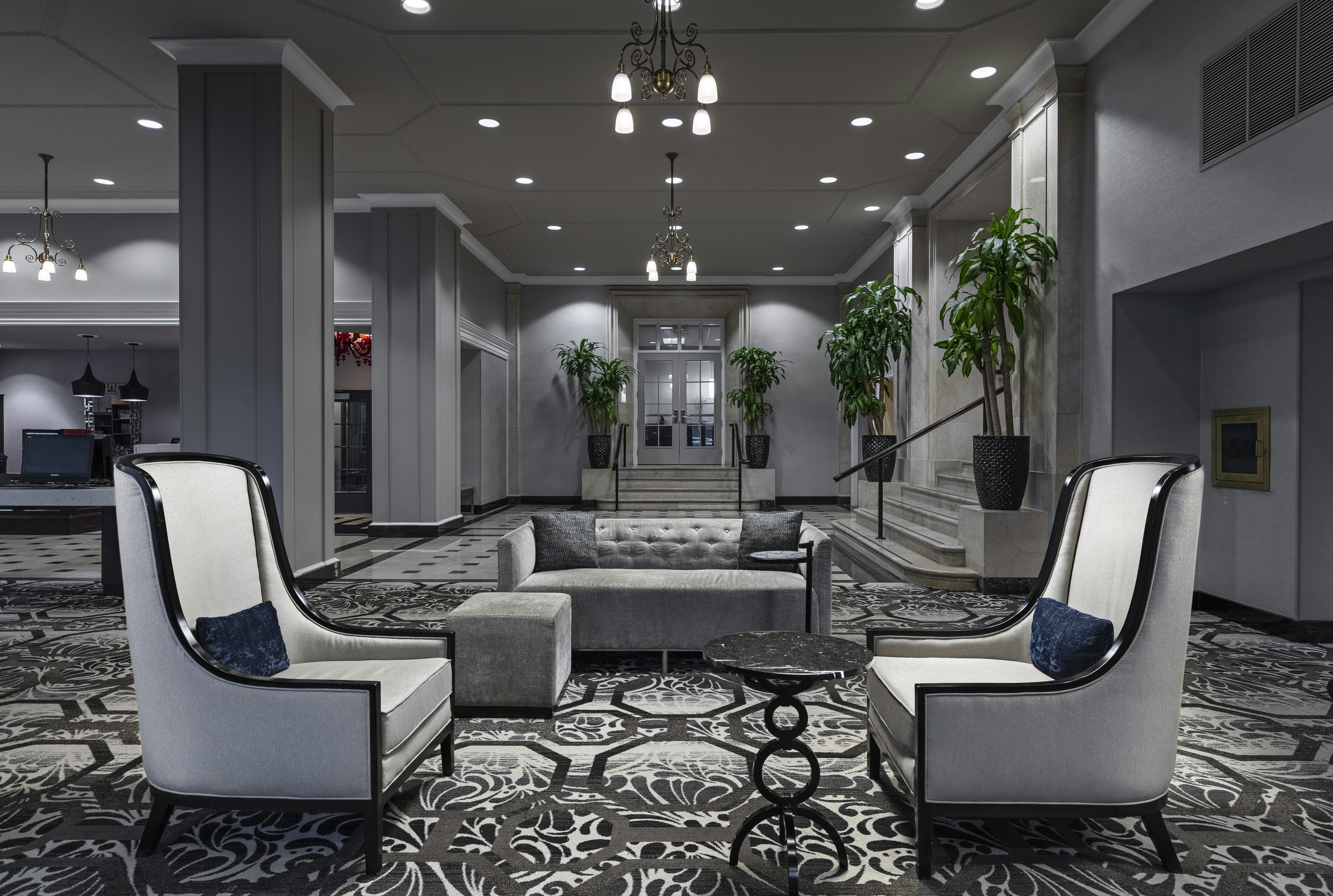 DoubleTree Suites by Hilton Detroit Downtown - Fort Shelby 27/59