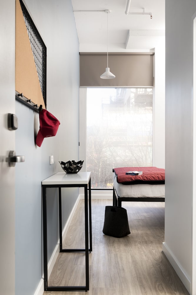 Hostel G 6/40