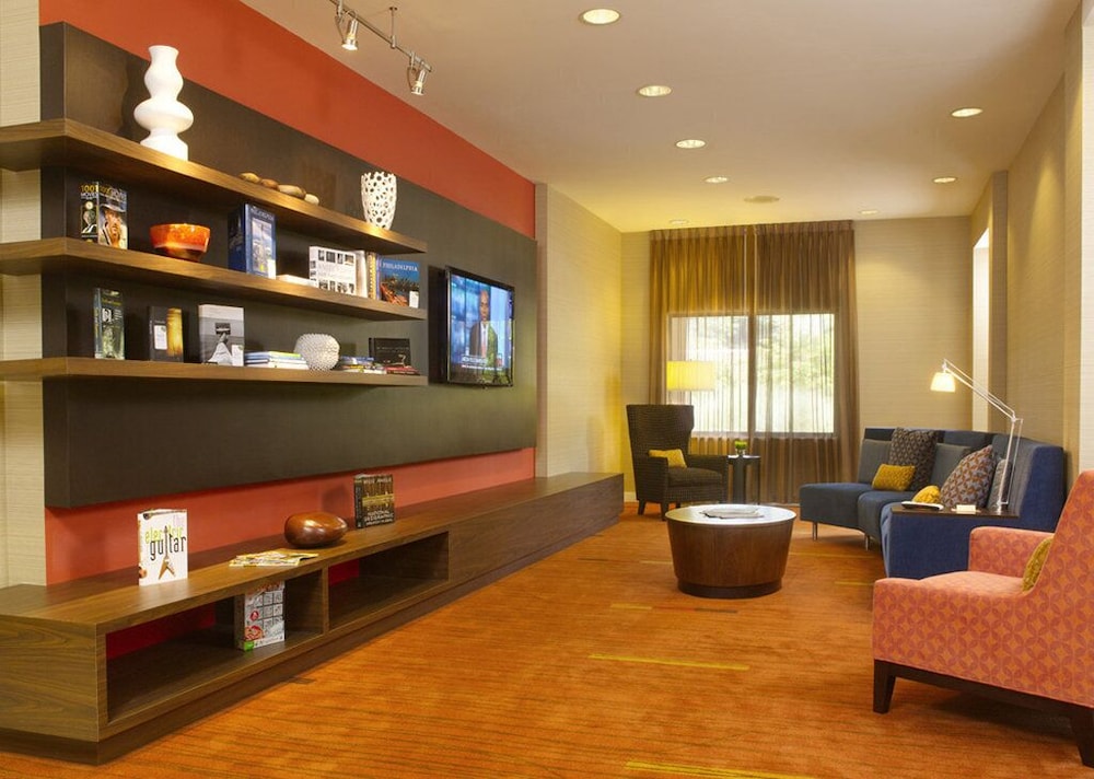 Courtyard by Marriott Philadelphia Langhorne 24/47