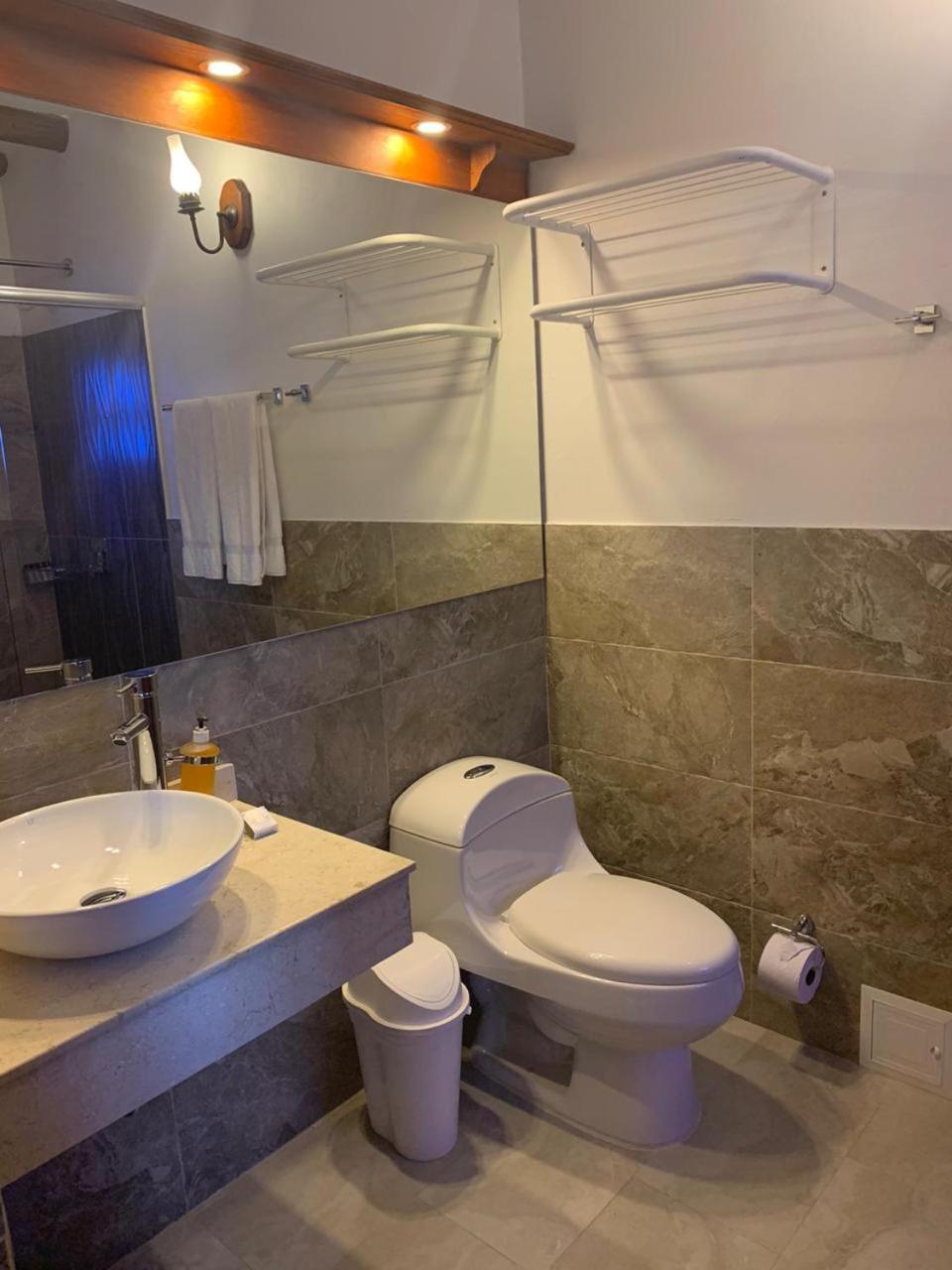 Hotel Campanario Real 49/50