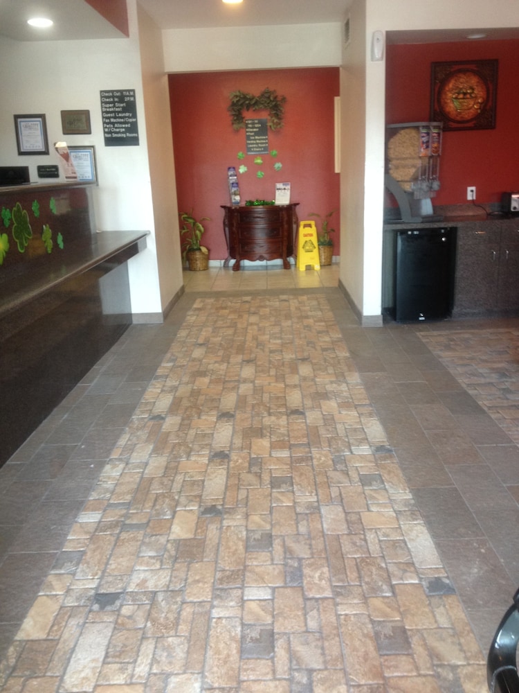 Americas Best Value Inn Somerville, TX 8/52