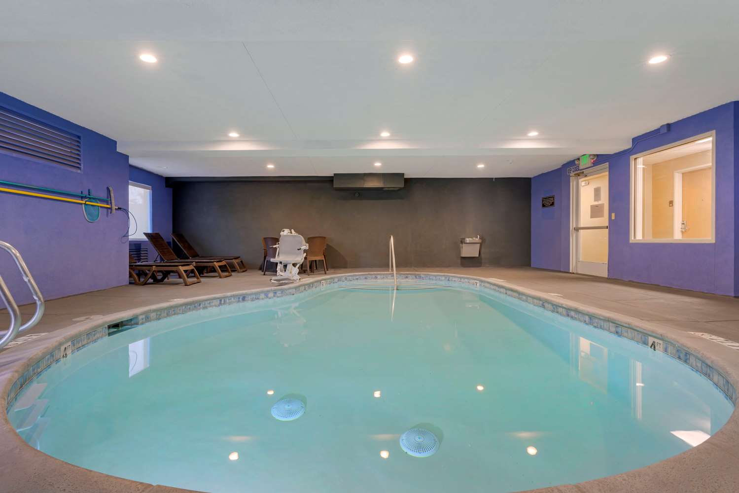 Comfort Suites Marysville Yuba City 26/35