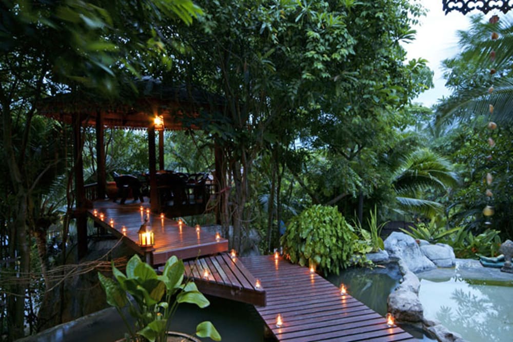 SALAD BEACH RESORT 31/38