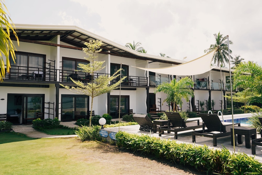 Ocean 101 Beach Resort 4/50