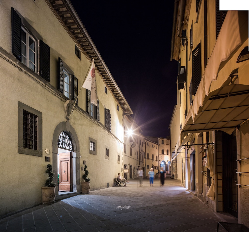 Palazzo Leopoldo 60/72