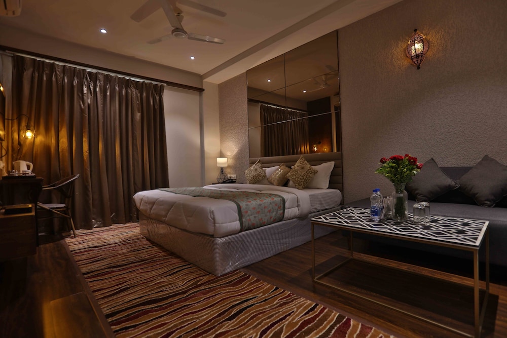 HOTEL PRESIDENT COTTAGE 20/43