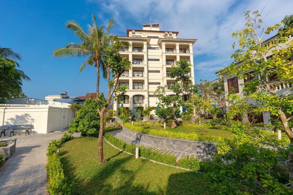 Praha Hotel Phu Quoc 7/66