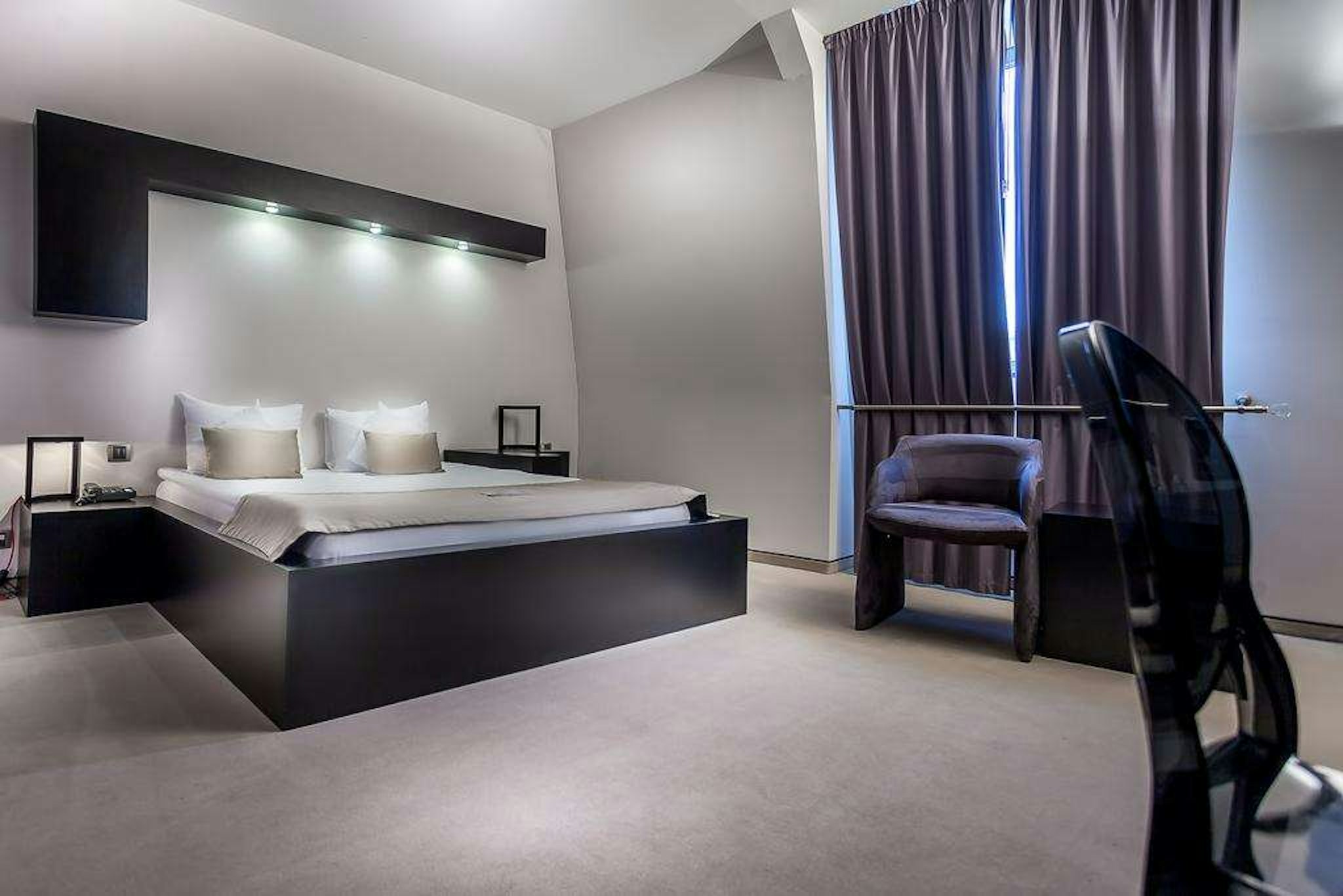 Hotel Plaza V 7/17