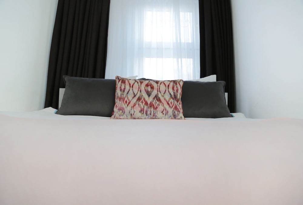 Babu Hotel 56/65