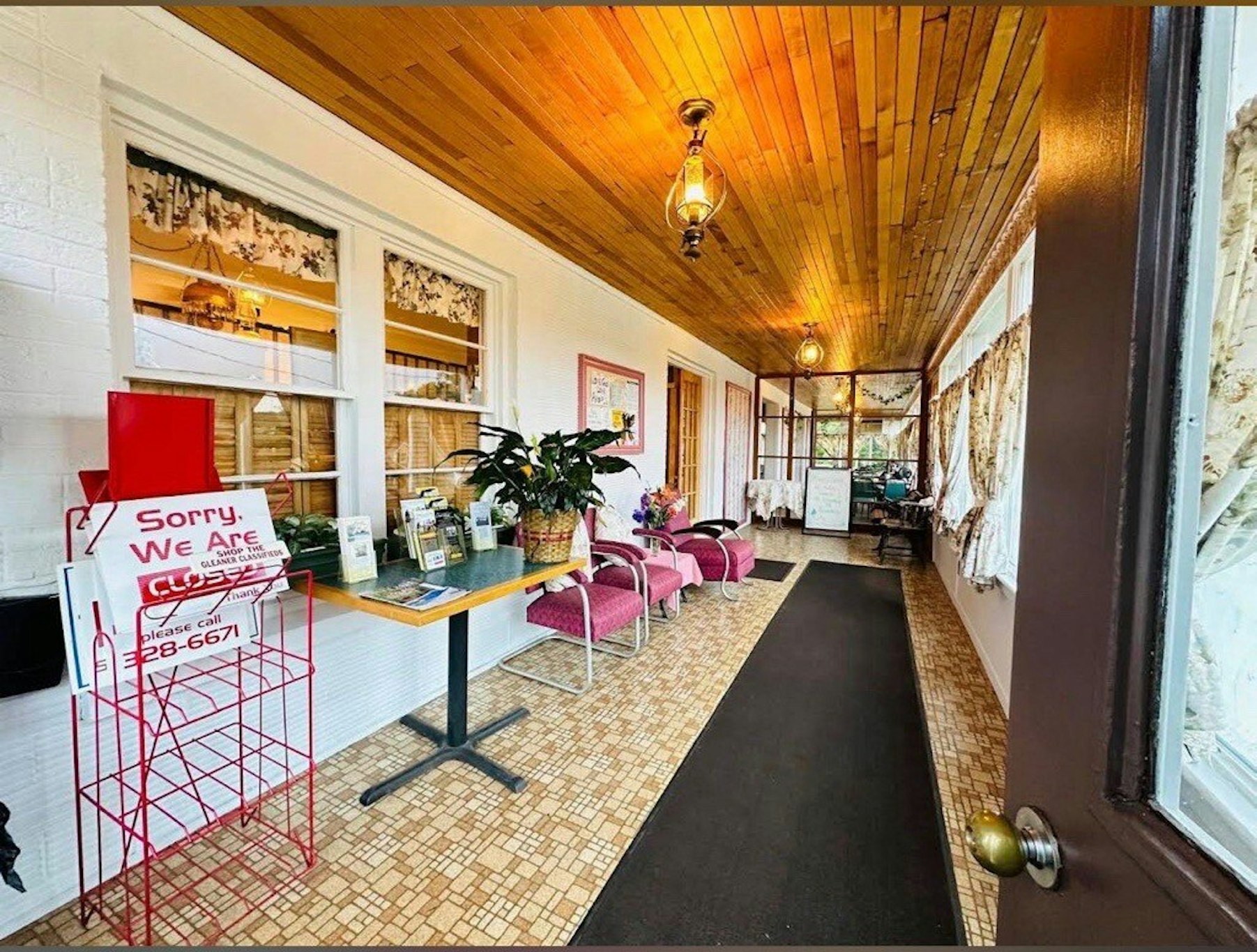 Lobby at Stiles Motel Hill View Woodstock NB, WOODSTOCK - NEW BRUNSWICK