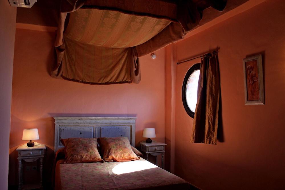 Los Jarales Hotel 33/73