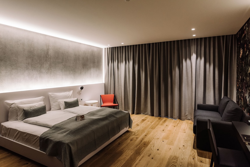 Junior Suite, Studio, King Bed, Sofa