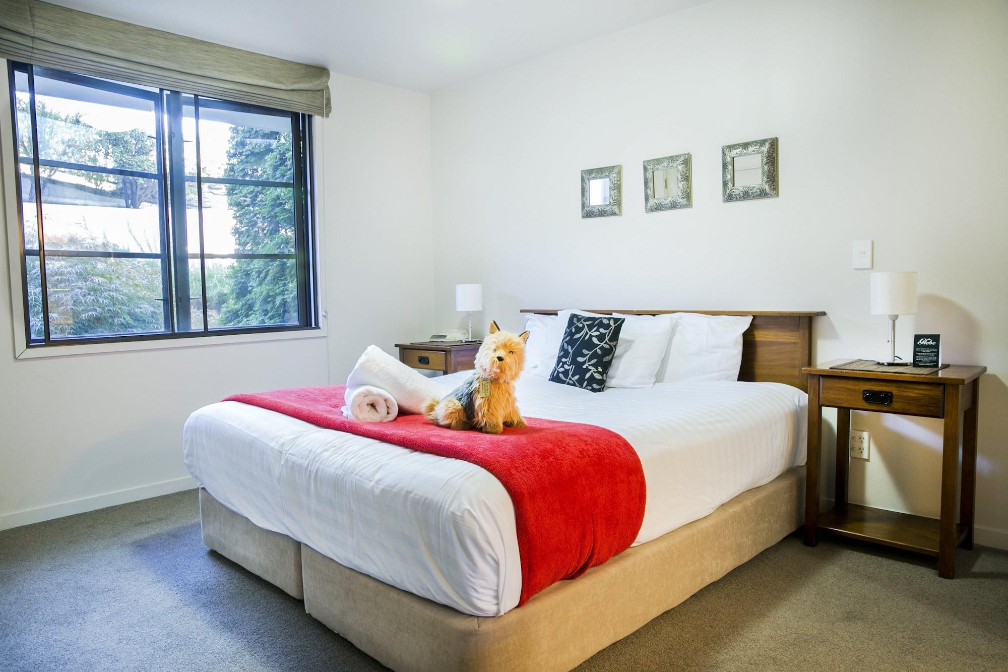 2 Bedrooms, Apartment, Road Side