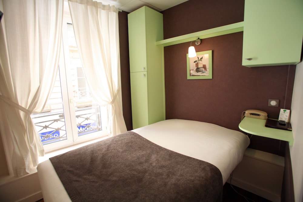 Hotel Du Dauphin 34/55