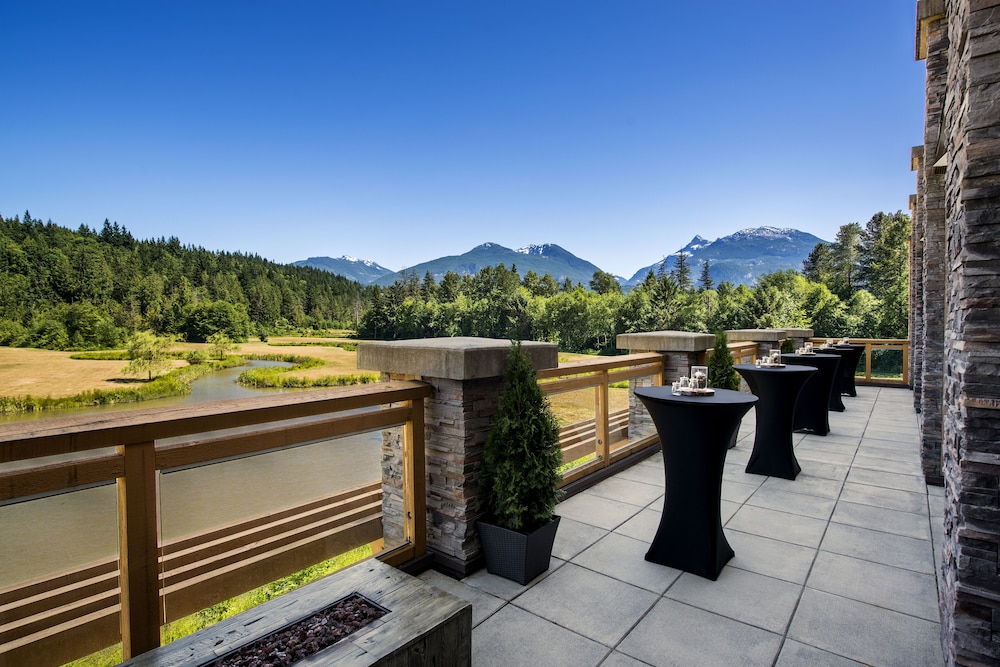 Executive Suites Hotel Resort Squamish 53/68