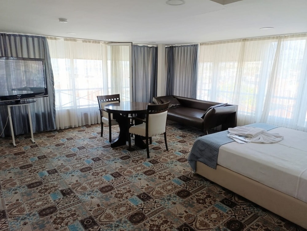 Sirin Hotel 19/33
