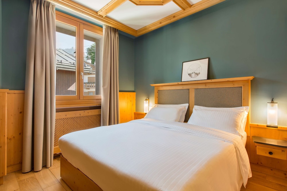 1 BEDROOM, APARTMENT