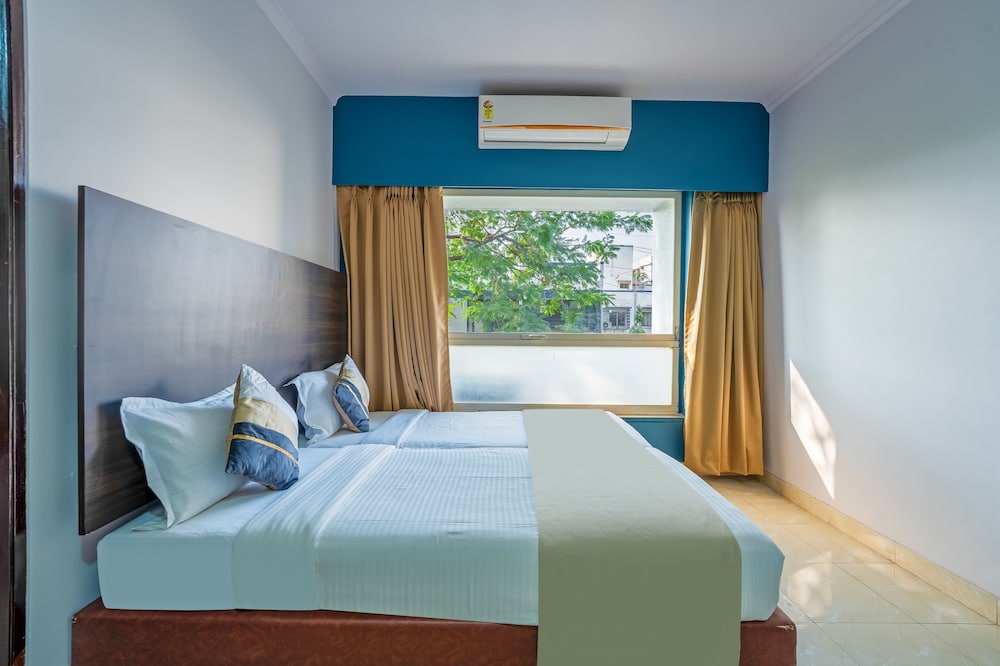 LANDMARK SUITES 17/47