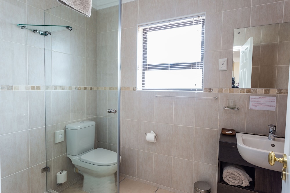 Blue Horizon Guest House 47/48