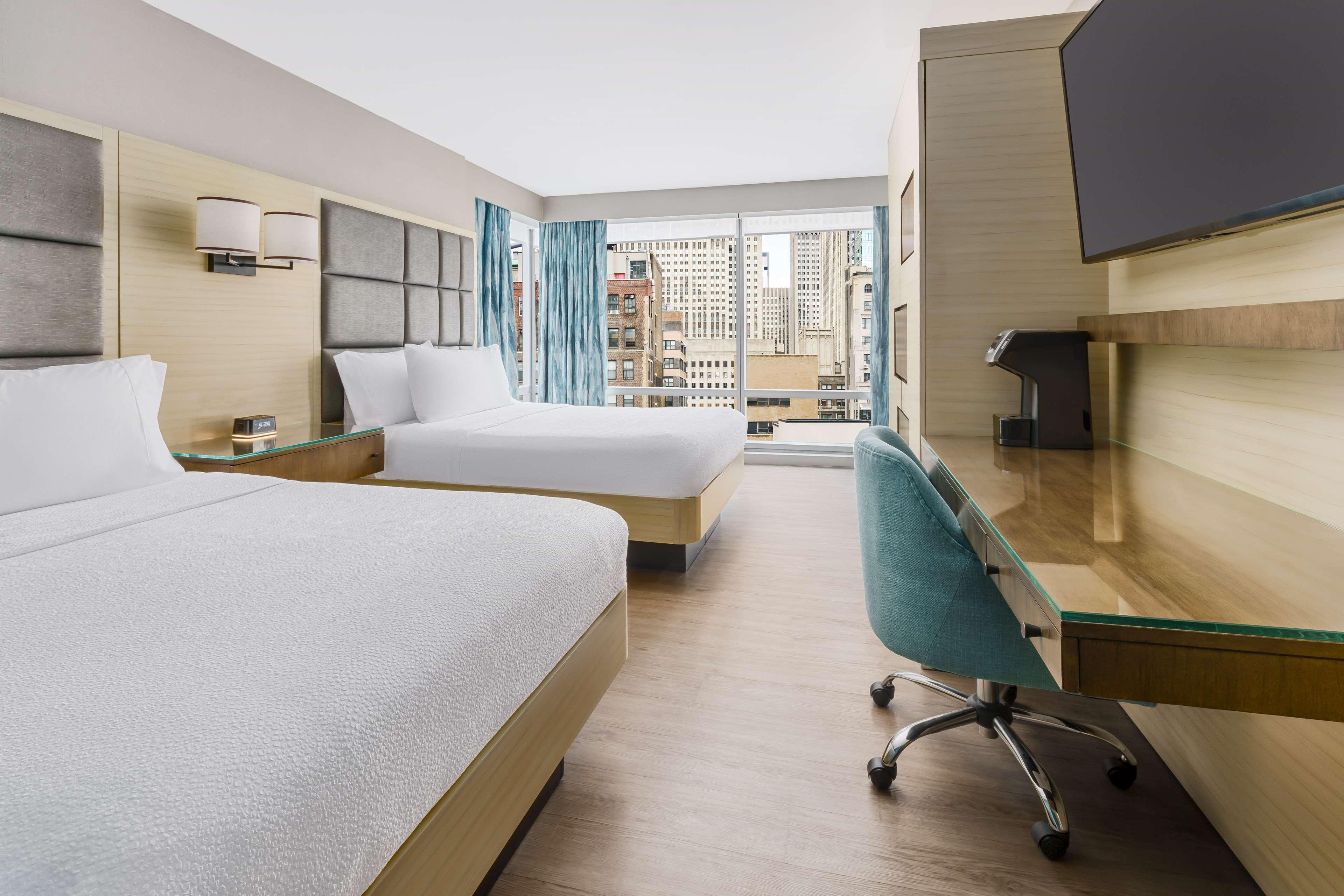 ROOM, 2 DOUBLE BEDS, CITY VIEW, ACCESSIBLE