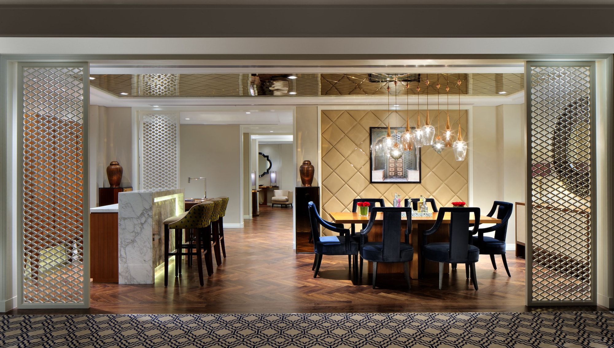 restaurant cafeteria
