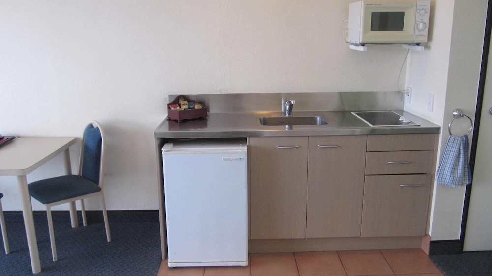 Palm City Motor Inn 43/68