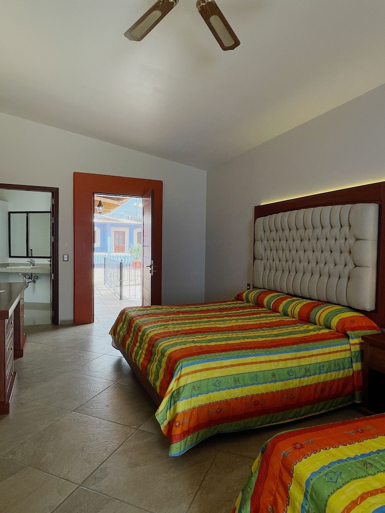 Hotel Santa Helena Plaza 12/42