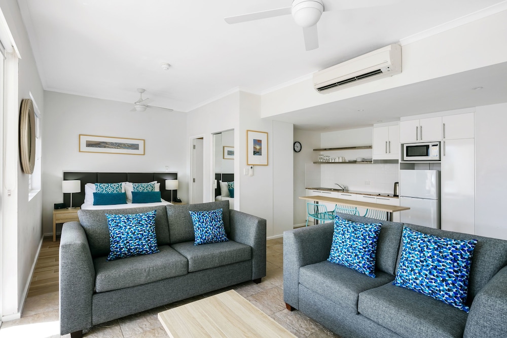 Mantra Portsea Port Douglas 38/62