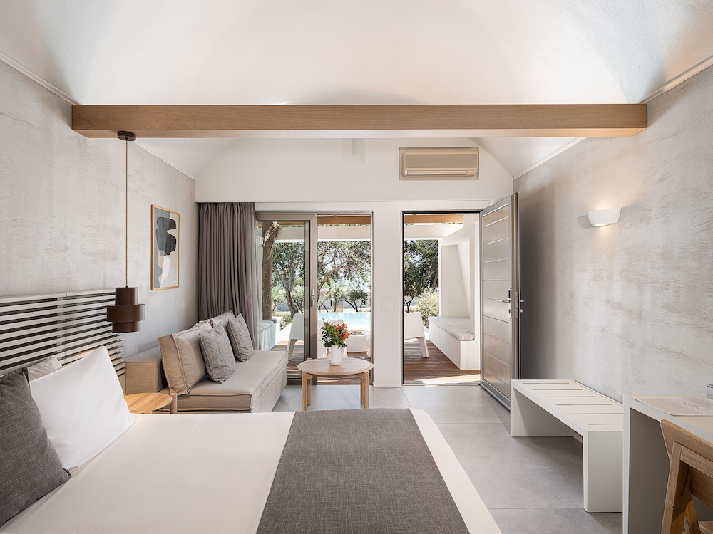 Kakkos Bay Resort 34/46