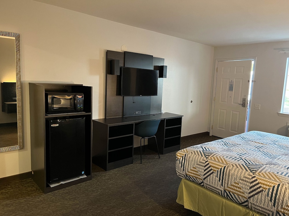 Motel6 Junction, TX - Llano River 29/60