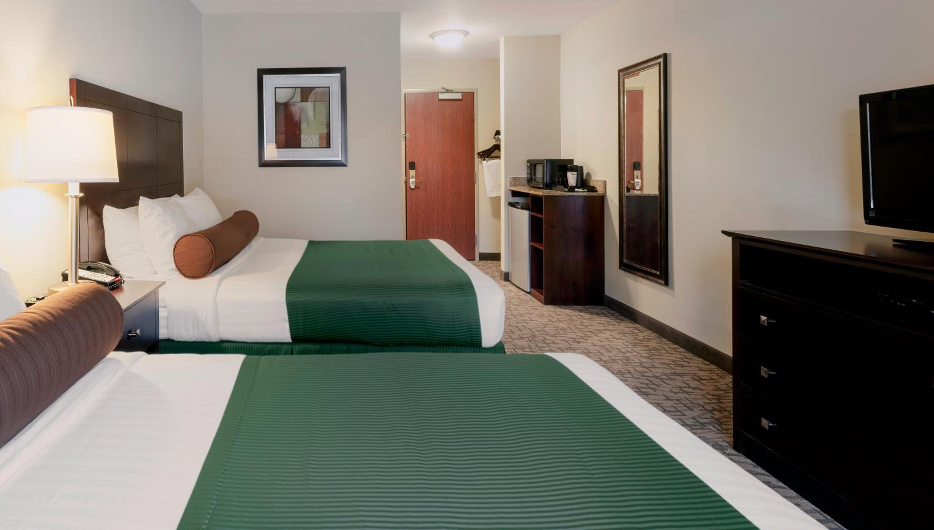 غرفة بسرير كوين لذوي الإعاقة، Cobblestone Inn & Suites Durand 3/9
